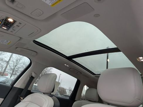 New 2026 Lincoln Nautilus Reserve image 21