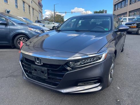 Used 2018 Honda Accord EX image 1