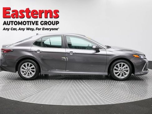 Used 2024 Toyota Camry LE image 4