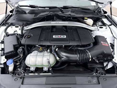 Used 2022 Ford Mustang GT Premium w/ Equipment Group 401A RWD image 10
