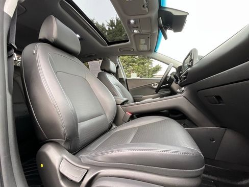 Used 2020 Hyundai Kona Limited w/ Cargo Package image 12