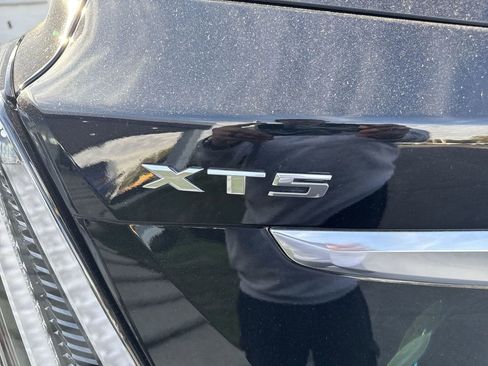 Used 2023 Cadillac XT5 Sportv w/ Technology Package image 32