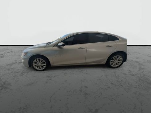Used 2018 Chevrolet Malibu LT w/ Driver Confidence Package FWD image 5