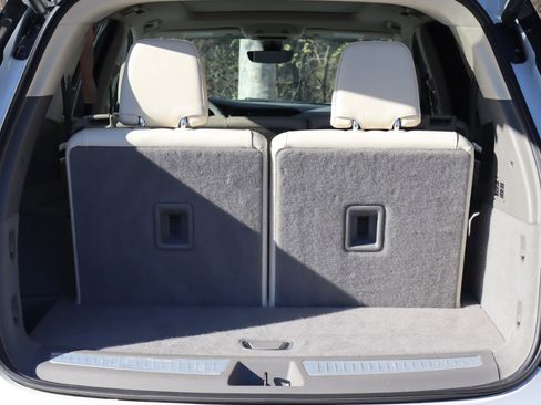 Used 2020 Cadillac XT6 Premium Luxury image 39