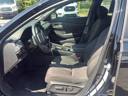 Used 2023 Honda Accord Sport image 16