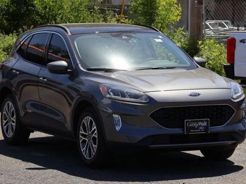 Certified 2022 Ford Escape SEL AWD/4WD image 2