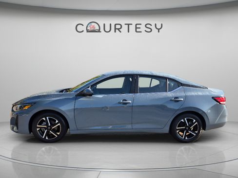 Certified 2024 Nissan Sentra SV FWD image 2