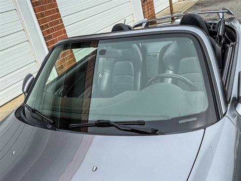 Used 2008 Honda S2000 image 18