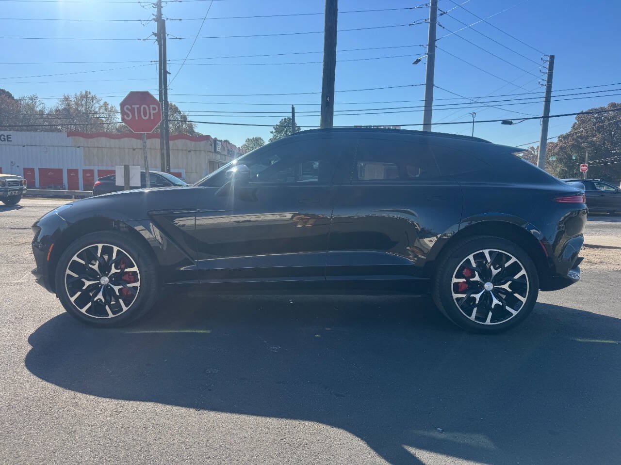 Used 2021 Aston Martin DBX AWD/4WD image 2