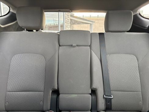 Used 2016 Hyundai Santa Fe Sport image 17