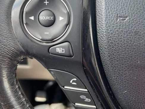 Used 2016 Honda Pilot Touring image 23