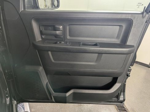 Used 2017 RAM 1500 Express w/ Express Value Package image 21