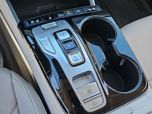 Used 2024 Hyundai Tucson Limited image 34