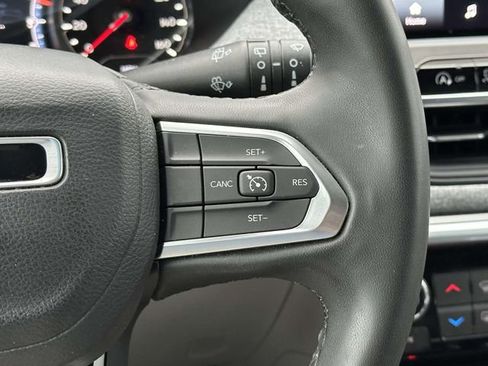 Used 2023 Jeep Compass Latitude w/ Sun and Sound Group image 21