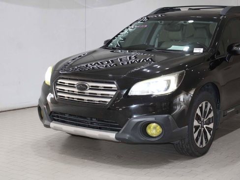Used 2016 Subaru Outback 2.5i Limited AWD/4WD image 2