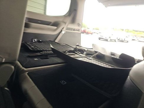 Used 2024 Jeep Wagoneer 4WD w/ Premium Group I image 20