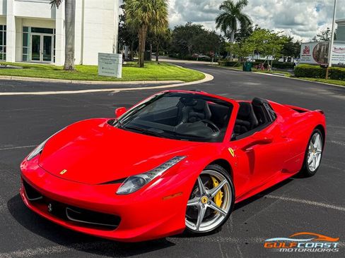 Used 2013 Ferrari 458 Spider RWD image 7