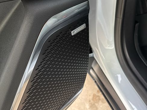 New 2026 Chevrolet Traverse LT w/ Enhanced Driving Package image 17