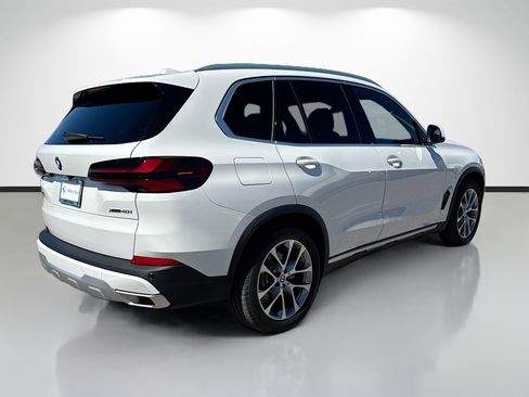 New 2026 BMW X5 xDrive40i image 3