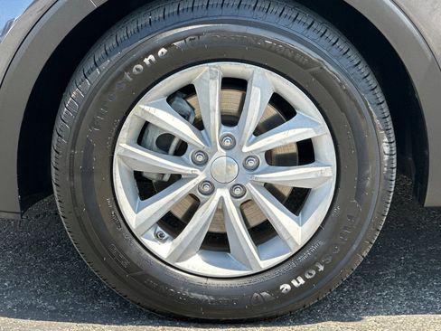 Used 2018 Kia Sorento FWD image 35