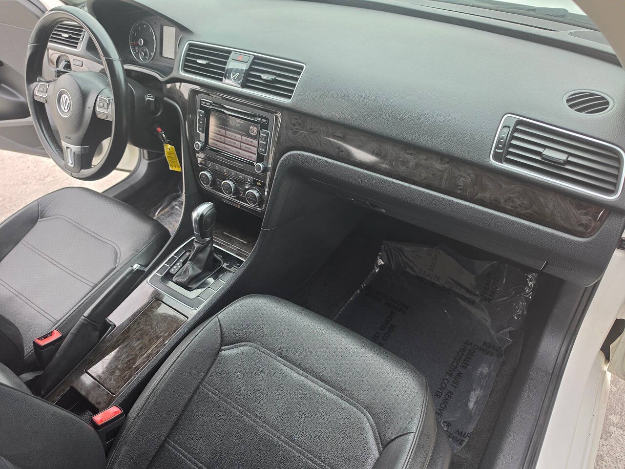 Used 2012 Volkswagen Passat 2.5 SE FWD image 34