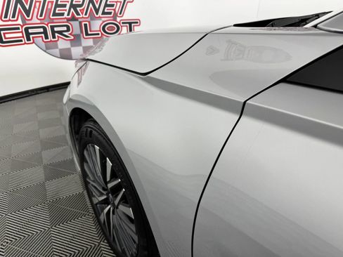 Used 2024 Nissan Altima 2.5 SV image 23