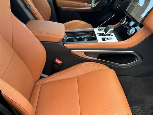 New 2026 Jaguar F-PACE R-Dynamic S image 8