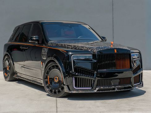 Used 2025 Rolls-Royce Cullinan AWD/4WD image 5
