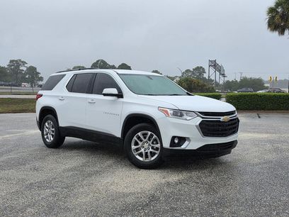 Used 2020 Chevrolet Traverse LT