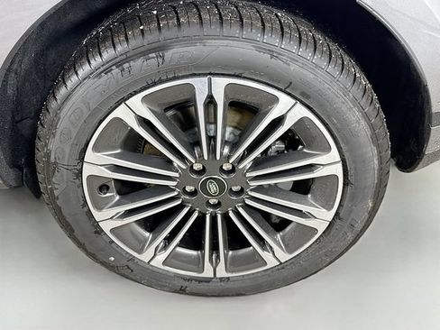 Used 2026 Land Rover Range Rover Evoque S AWD/4WD image 33