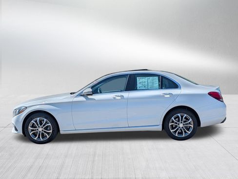 Used 2016 Mercedes-Benz C 300 4MATIC Sedan image 4