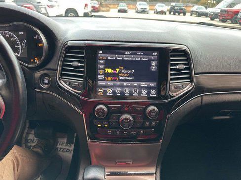 Certified 2021 Jeep Grand Cherokee Limited image 14