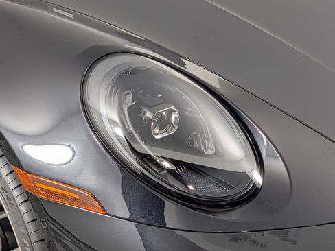 Certified 2025 Porsche 911 Carrera image 15