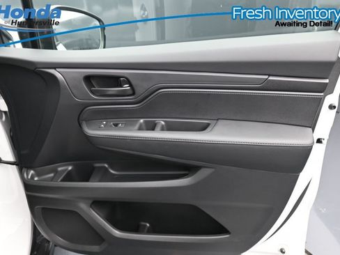 Used 2026 Honda Odyssey EX-L image 14