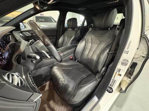 Used 2019 Mercedes-Benz S 560 4MATIC Sedan image 9
