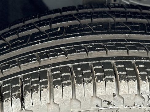 New 2025 Jeep Grand Cherokee L Limited w/ Black Appearance Package image 12