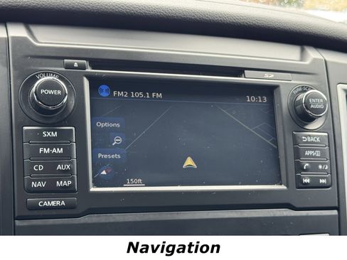 Used 2018 Nissan Titan SV w/ SV Convenience Package image 5