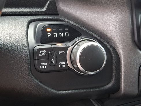Used 2019 RAM 1500 Big Horn AWD/4WD image 14