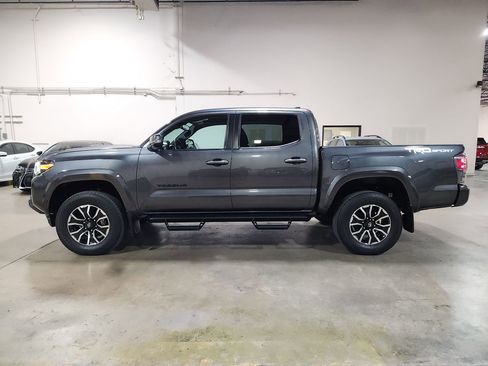 Used 2023 Toyota Tacoma TRD Sport image 7