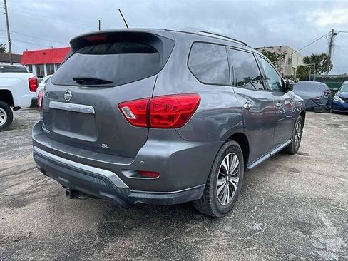 Used 2017 Nissan Pathfinder SL FWD image 11