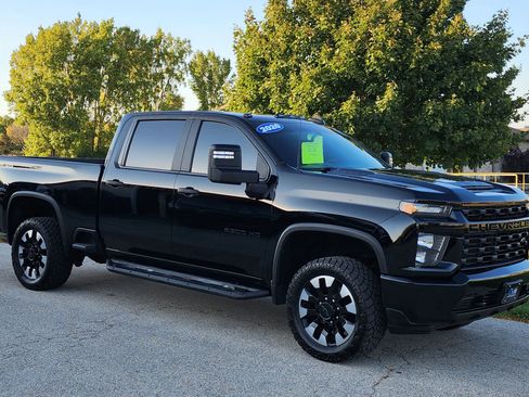 Used 2020 Chevrolet Silverado 2500 Custom w/ Custom Value Package image 7