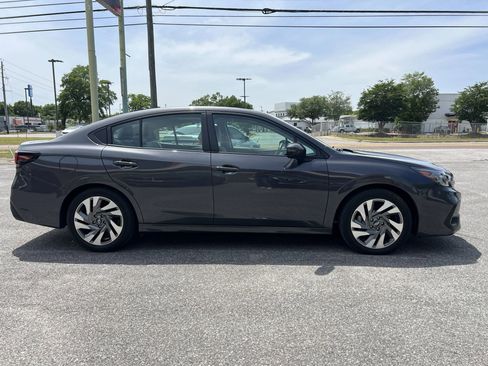 Used 2025 Subaru Legacy Limited AWD/4WD image 5