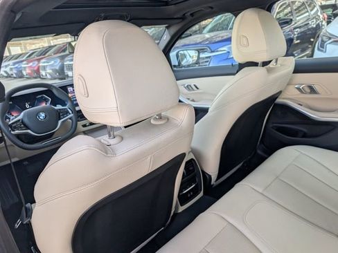 Used 2025 BMW 330i Sedan image 25