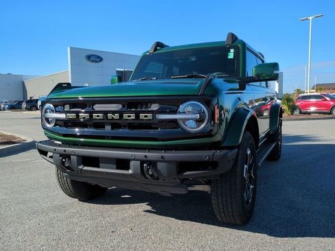 Used 2024 Ford Bronco Outer Banks image 8