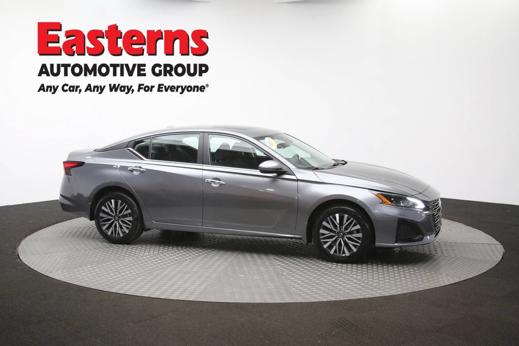 Used 2023 Nissan Altima 2.5 SV w/ SV Premium Package AWD/4WD image 49