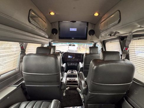 Used 2014 Chevrolet Express 2500 Extended RWD image 34