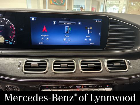 New 2026 Mercedes-Benz GLS 450 4MATIC image 9