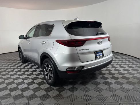 Used 2022 Kia Sportage LX AWD/4WD image 5