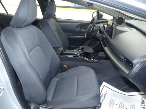 Used 2023 Toyota Prius LE image 7
