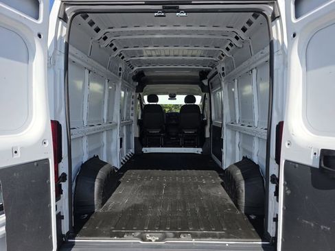 Used 2018 RAM ProMaster 2500 image 11